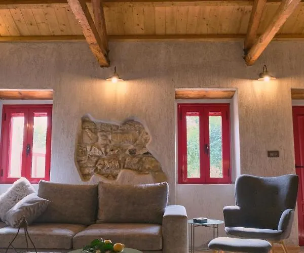 Yasemia Wood & Stone Villa *