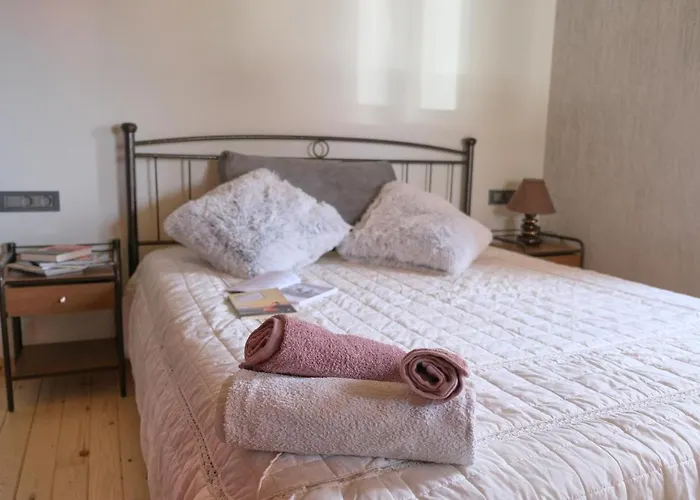 Yasemia Wood & Stone Villa