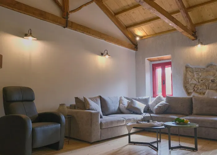 Villa Yasemia Wood & Stone