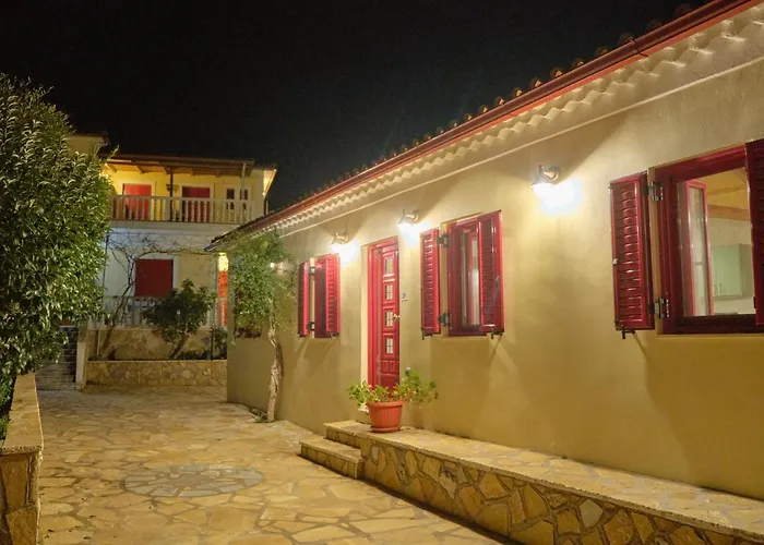 Yasemia Wood & Stone Villa *